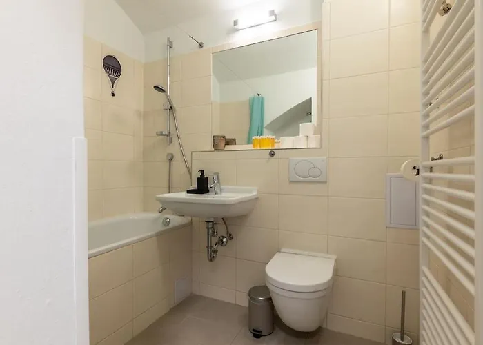 Stylish Duplex In Old Town By Easybnb Premium