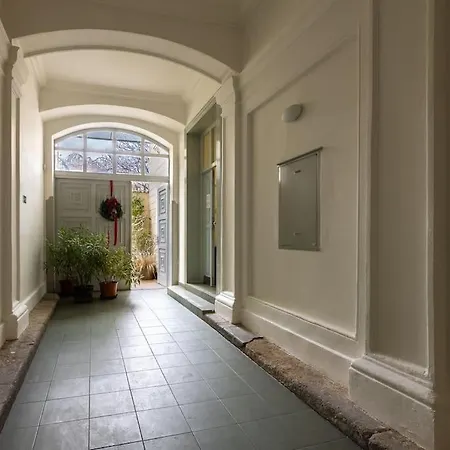 Stylish Duplex In Old Town By Easybnb Premium