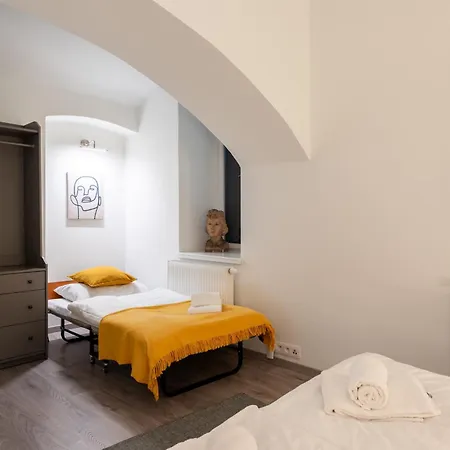 Stylish Duplex In Old Town By Easybnb Premium *