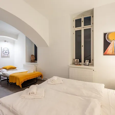 Eclectic And Design Duplex In Prag