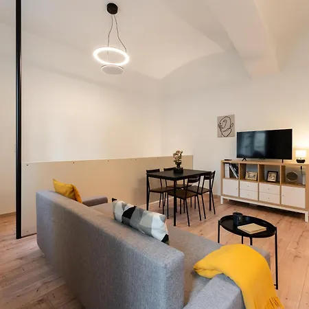 Eclectic And Design Duplex In * Prag