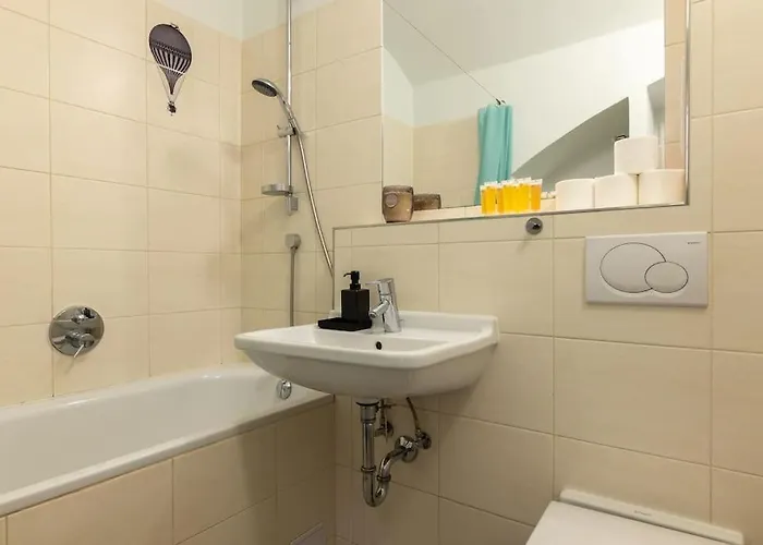 Stylish Duplex In Old Town By Easybnb Premium